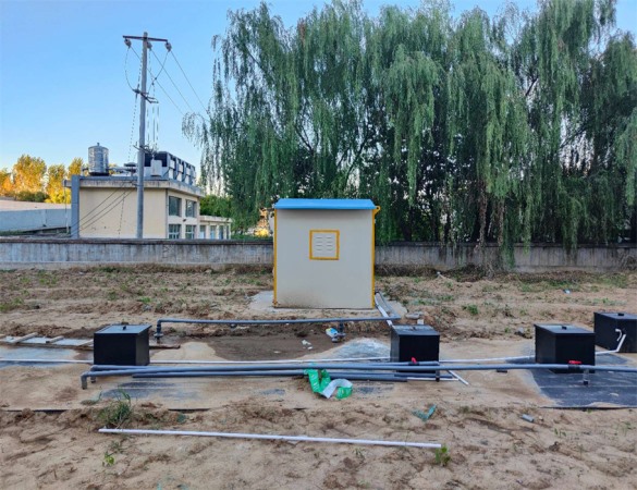 天津某物流园生活污水处理设备安装现场