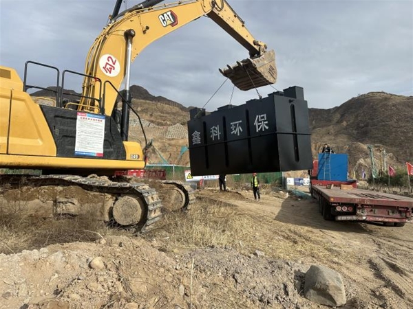 张家口地埋式一体化+设备间安装现场