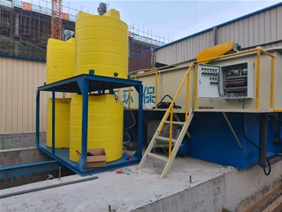 山东菏泽叠螺机、气浮机安装现场